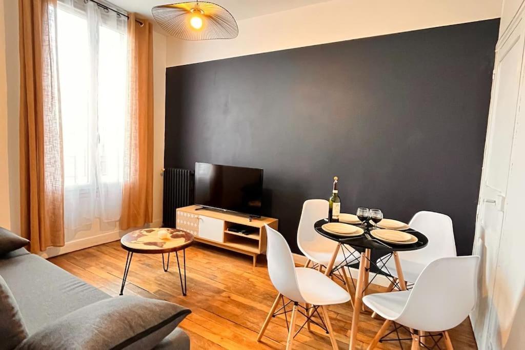 Apartment Cosy Close To Train Station, Paris And Cdg Airport
