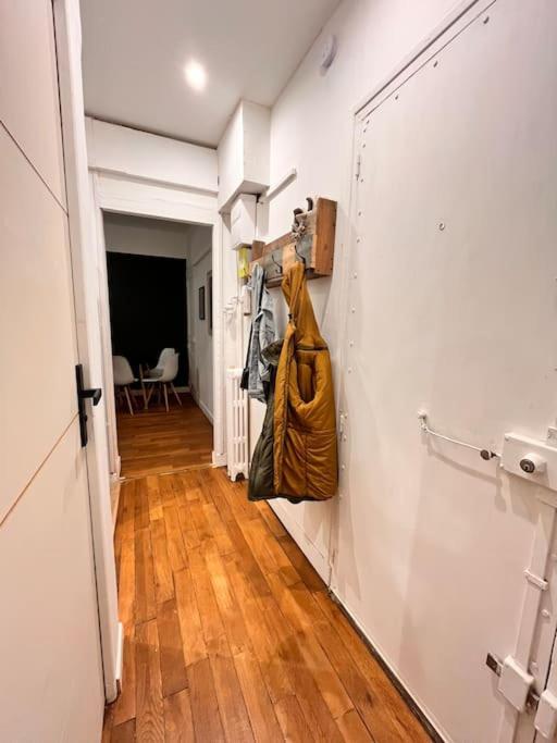 Cosy Close To Train Station, Paris And Cdg Airport Apartment